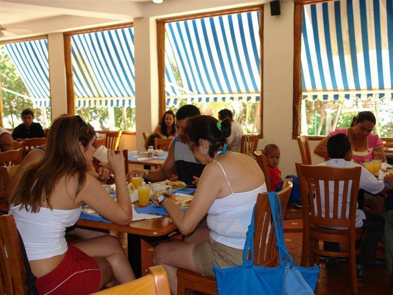 Portofino Complex Hotel Playa El Agua ภายนอก รูปภาพ