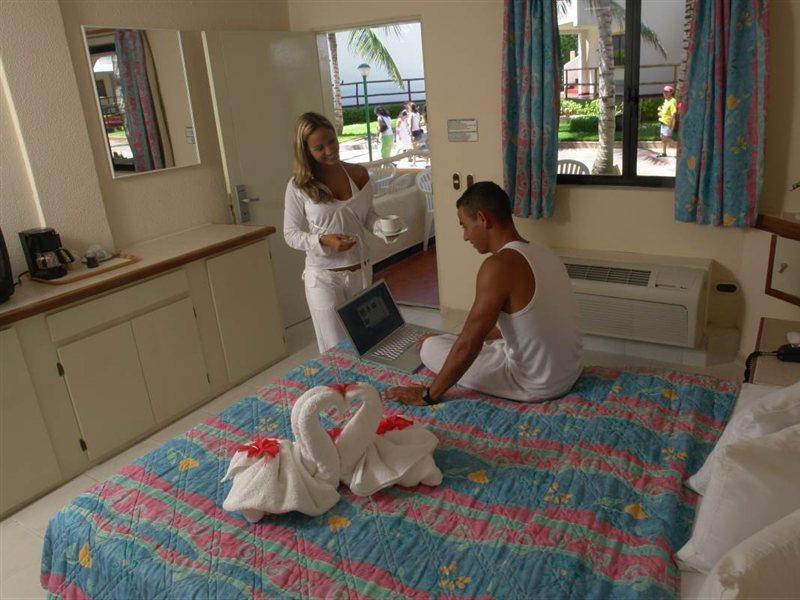 Portofino Complex Hotel Playa El Agua ภายนอก รูปภาพ