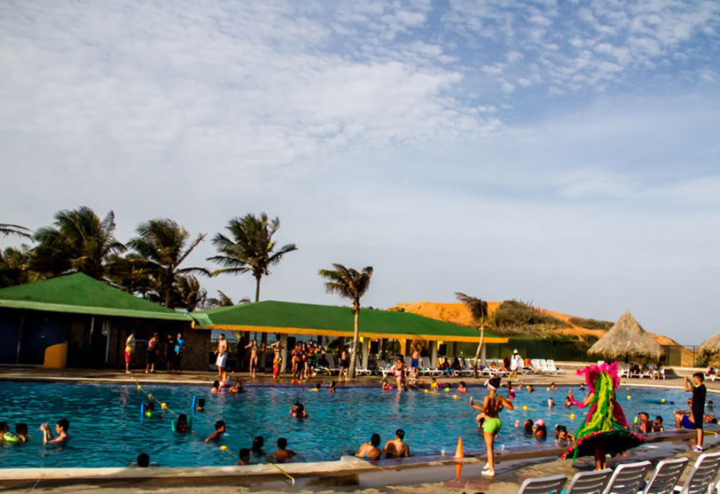 Portofino Complex Hotel Playa El Agua ภายนอก รูปภาพ